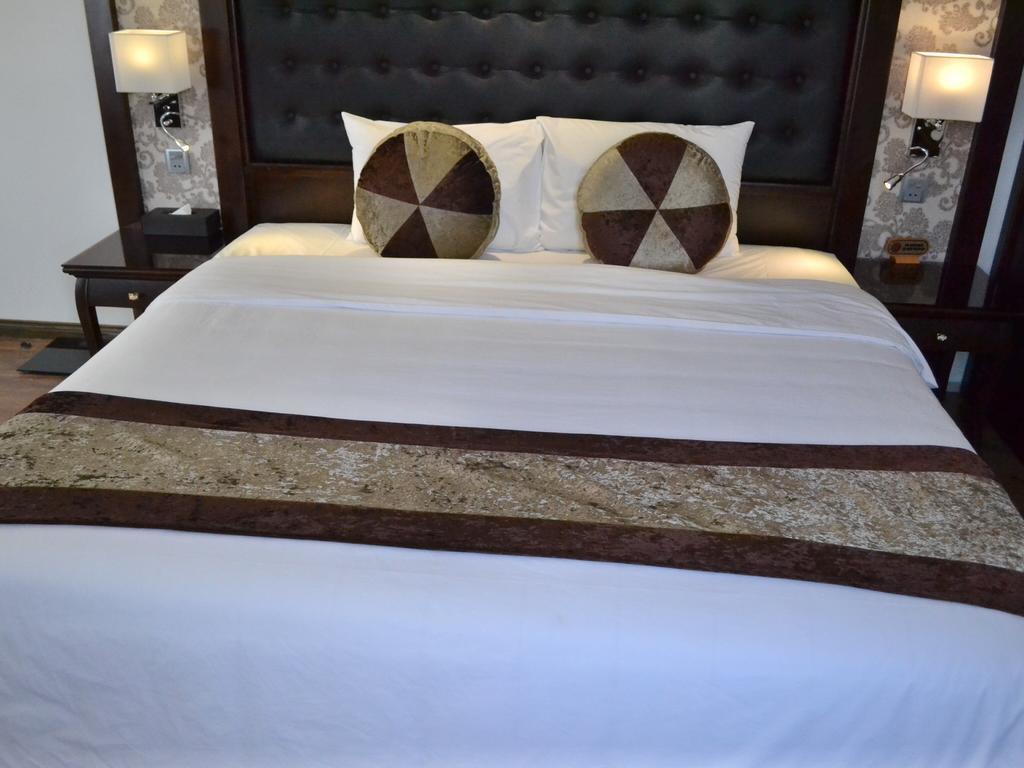 Citybay Palace Ha Long Hotel Buitenkant foto